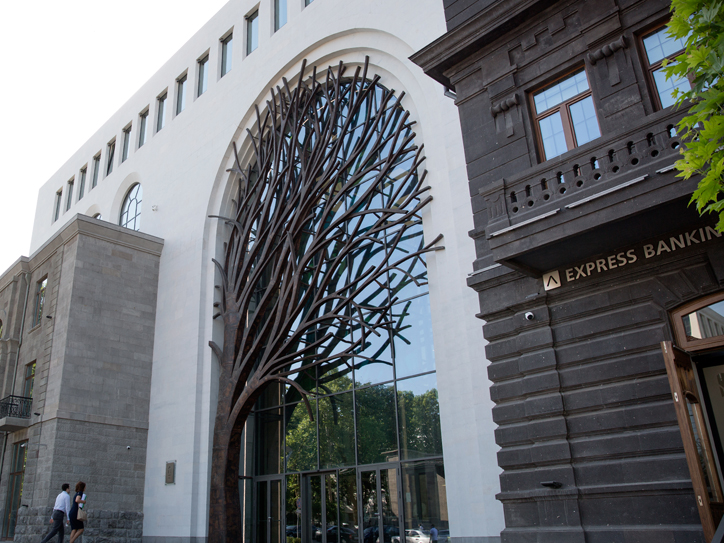 proekt_stroitelstva_biznes_tsentra_kamar_v_erevane_oboshelsya_v_25_mln - рис.1