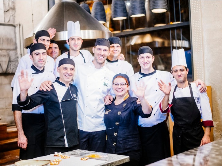 revolyutsiya_vkusa_ili_pervyy_uzhin_v_chetyre_ruki_v_erevane_foto - рис.4 revolyutsiya_vkusa_ili_pervyy_uzhin_v_chetyre_ruki_v_erevane_foto - рис.4