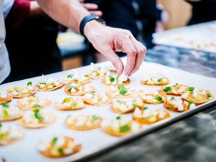 revolyutsiya_vkusa_ili_pervyy_uzhin_v_chetyre_ruki_v_erevane_foto - рис.5 revolyutsiya_vkusa_ili_pervyy_uzhin_v_chetyre_ruki_v_erevane_foto - рис.5