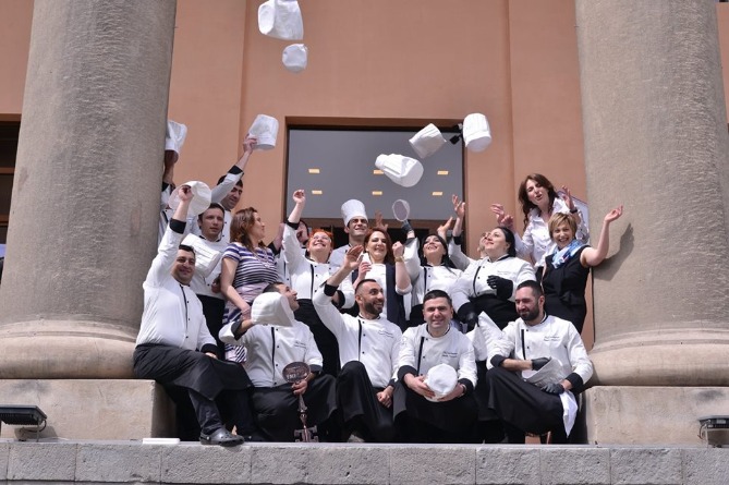 vysokaya_kukhnya_v_erevane_otkrylas_akademiya_kulinarnogo_iskusstva_i_gostepriimstva_video - рис.5