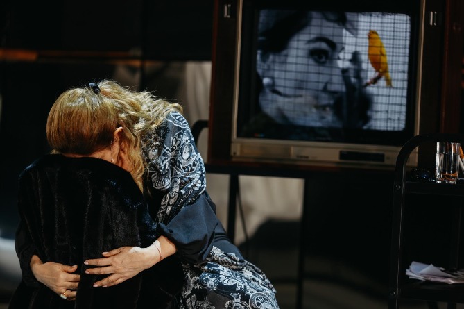 v_erevane_vpervye_vystupit_proslavlennyy_moskovskiy_teatr_natsiy_s_sati_spivakovoy_foto - рис.2