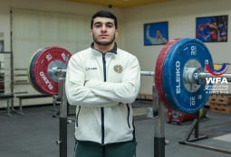 Армянский тяжелоатлет Тигран Карапетян стал чемпионом Европы среди молодежи до 23 лет Армянский тяжелоатлет Тигран Карапетян стал чемпионом Европы среди молодежи до 23 лет