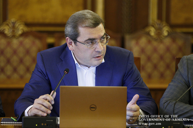 Иностранные инвесторы оценивают Армению как высокорисковую страну - экс-глава КГД 