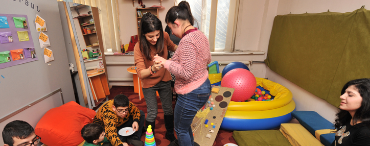 Фонд АКБА-КРЕДИТ АГРИКОЛЬ БАНКа помог благотворительной организации "Полноценная жизнь"