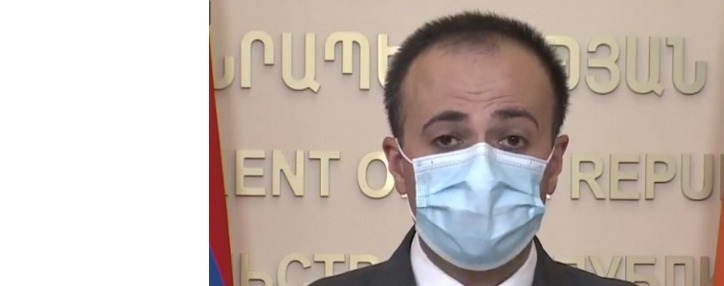 Премьер отправил Арсена Торосяна в отпуск до 18-го сентября