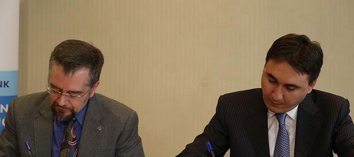 Армянский фонд IDeA подписал меморандум о сотрудничестве с Азиатским банком развития