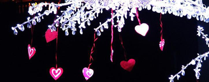 "Влюбленный" Ереван празднует день покровителя молодежи - Святого Саркиса