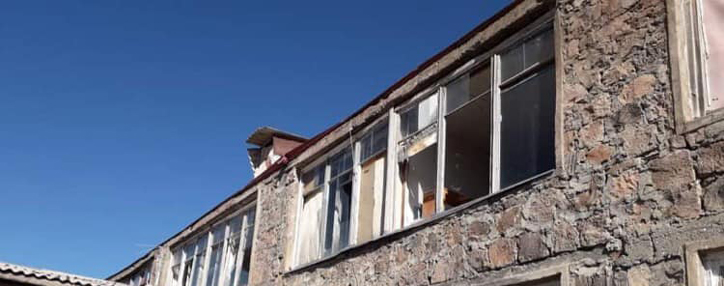 Գեղարքունիքում 2 դպրոց է վնասվել թշնամու ԱԹՍ–ների հարվածների հետևանքով (ՖՈՏՈ)