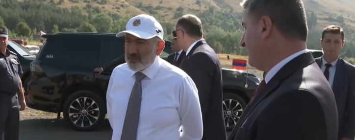Փաշինյանը քննարկումներ է ունեցել ՀՀ քաղաքների օդանավակայանների գործարկման շուրջ (ՎԻԴԵՈ)