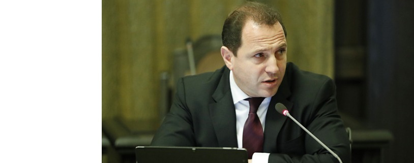 Министр обороны возглавит делегацию Армении на Параде победы в Москву 