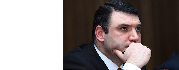 Գևորգ Կոստանյանն ազատվել է նախագահի խորհրդականի և ՄԻԵԴ–ում Հայաստանի ներկայացուցչի պաշտոններից