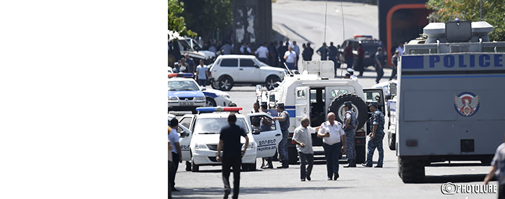 Вариант с уступками захватчикам должен носить только обоюдный характер - Полиция