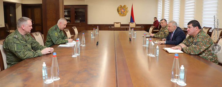 Պաշտպանության նախարարն ընդունել է ՌԴ խաղաղապահ զորախմբի հրամանատար Մուրադովին