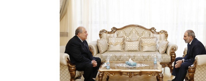 Pashinyan, Sarkissian discussed border crisis and border delimitation