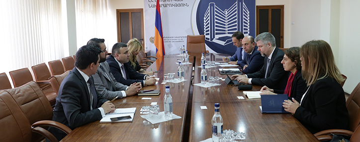 Замминистры экономики Армении обсудили с представителями IFC вопросы привлечения инвестиций