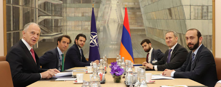 ԱԳ նախարարը ՆԱՏՕ–ի գլխավոր քարտուղարի տեղակալի հետ քննարկել է Արցախում և Հայաստան–Ադրբեջան սահմանին տիրող իրավիճակը (ՎԻԴԵՈ)