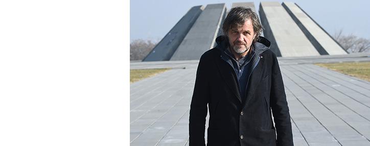 Армяне едины и признаны миром как нация, пережившая геноцид - Кустурица