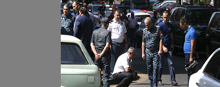 Ոստիկանությունը հրապարակել է տեսանյութ Երևանի կենտրոնում գրանցված սպանության վայրից