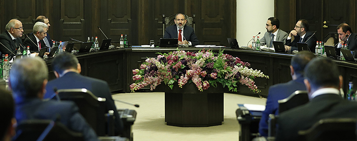 Armenian PM chairs consultation on draft 5-year healthcare development strategy
