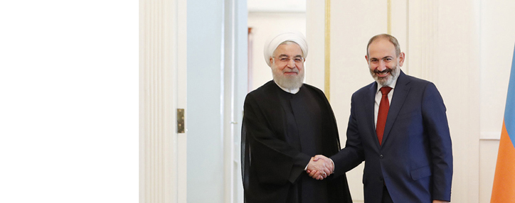 Президент Ирана выразил Пашиняну озабоченность в связи боевыми действиями в зоне конфликта