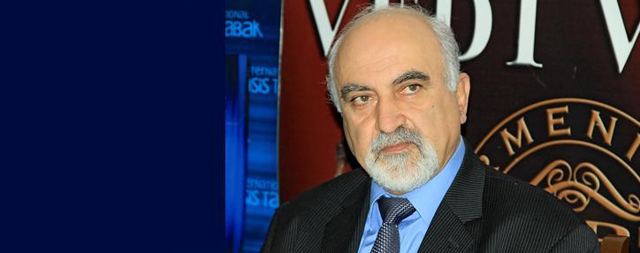 ՄՄ-ի մի քանի տասնյակ հակառակորդներ բողոքում են ՀՀ նախագահի նստավայրի առջև