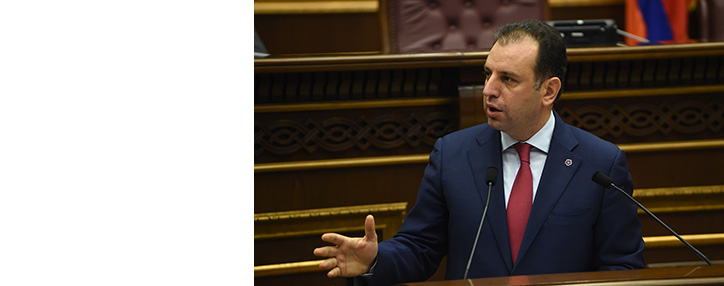 Armenian defense minister says resumption of hostilities with Azerbaijan possible