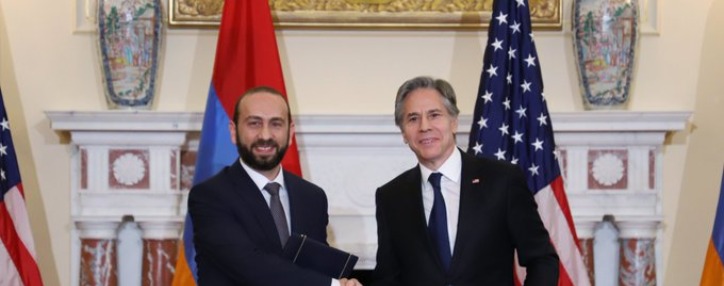 Միրզոյանն ԱՄՆ պետքարտուղարին է ներկայացրել Ադրբեջանի կողմից Արցախում հումանիտար ճգնաժամ ստեղծելուն ուղղված գործողությունները (ՎԻԴԵՈ)