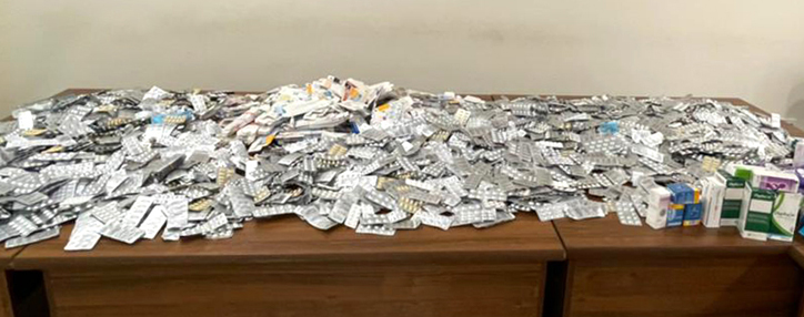 SRC officers reveal 34 kg of smuggled medicines