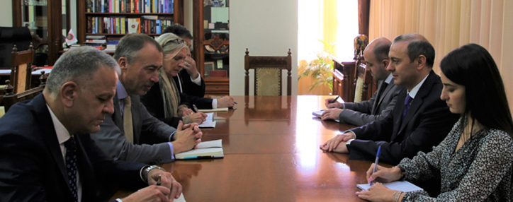 Армен Григорян обсудил с Тойво Клааром подготовку к трехсторонней встрече, запланированной в Брюсселе