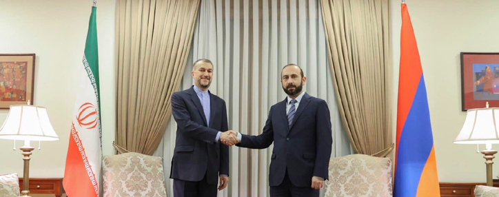 Стартовал официальный визит главы МИД Ирана в Ереван