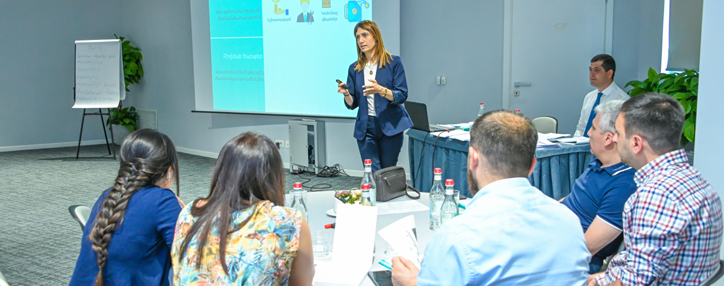 Акба банк проводит бесплатные бизнес-тренинги для МСБ