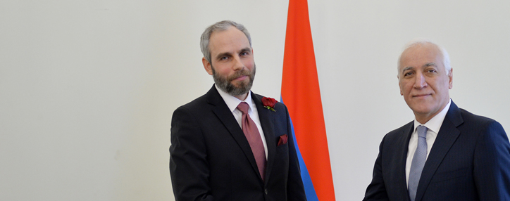 Обсуждается вопрос запуска прямого авиарейса Ереван-Прага 