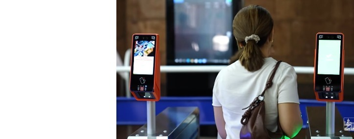 Ереванское метро полностью перейдет на единую билетную систему к концу октября, отказавшись от оплаты жетонами