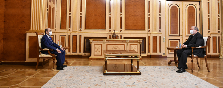 Президент обсудил с Эдмоном Марукяном пути преодоления внутриполитического кризиса