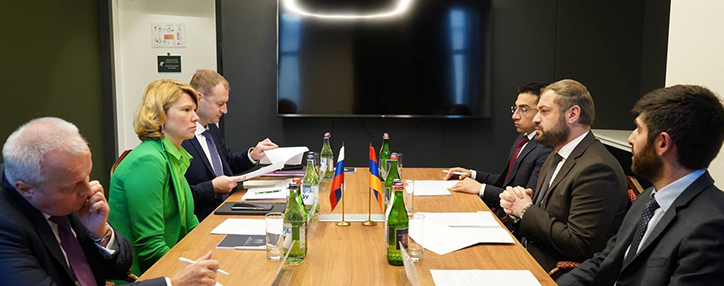 Папоян обсудил с министром сельского хозяйства РФ вопросы продбезопасности и экспорта