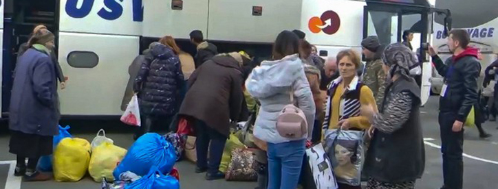 Refugees from Karabakh create traffic jams on Stepanakert-Goriz highway