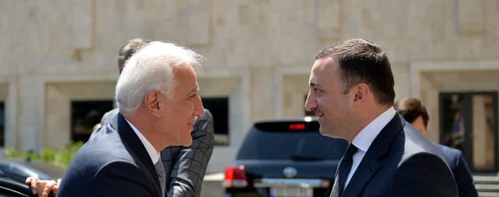 Хачатурян и Гарибашвили указали на необходимость скорейшего установления долгосрочного мира в регионе