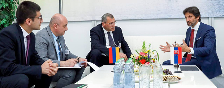 Armenia, Slovakia discuss expanding defence cooperation