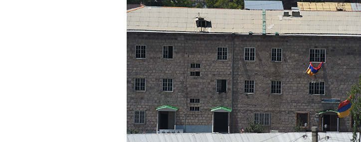 Все заложники из захваченного здания полиции в Ереване освобождены