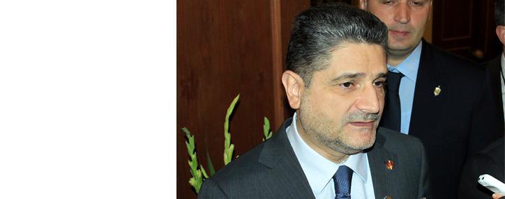 Руководители медучреждений Армении должны значительно повысить зарплаты своим сотрудникам за счет ликвидации «тени» - премьер