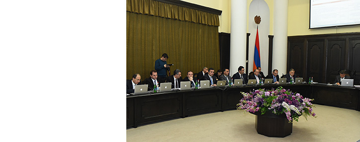 Правительство Армении впервые за 10 лет провело закрытое заседание в атмосфере непринужденности