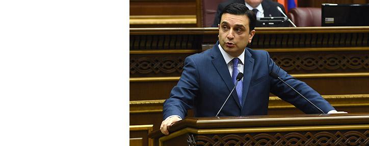 Արմեն Մուրադյանը կորցնում է հեղինակությունը առողջապահության ոլորտի աշխատակիցների շրջանում