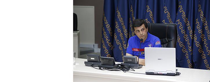 Члены правительства Армении почтили минутой молчания память Армен Ерицяна