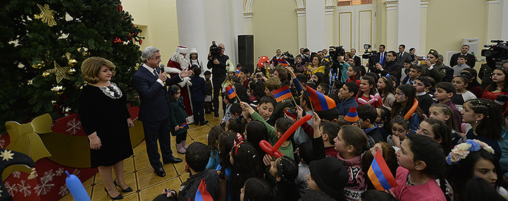 ՀՀ նախագահը  գալիք տոների կապակցությամբ նստավայրում հյուրընկալել է բազմաթիվ երեխաների