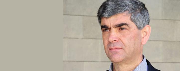 Генерал Баласанян встретился в тюрьме с арестованными членами захватившей полк ППС группы