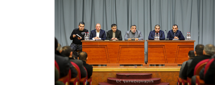 "Ситуация очень сложная, но инфляции в Арцахе не наблюдается": госминистр Арцаха - бизнесменам в сфере торговли 