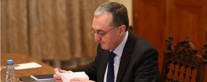 Президент Армении освободил Зограба Мнацаканяна от должности министра иностранных дел