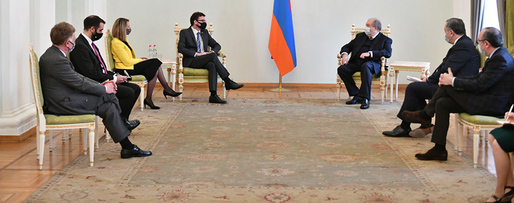 Президент Армении и новый посол Великобритании наметили основные сферы сотрудничества двух стран