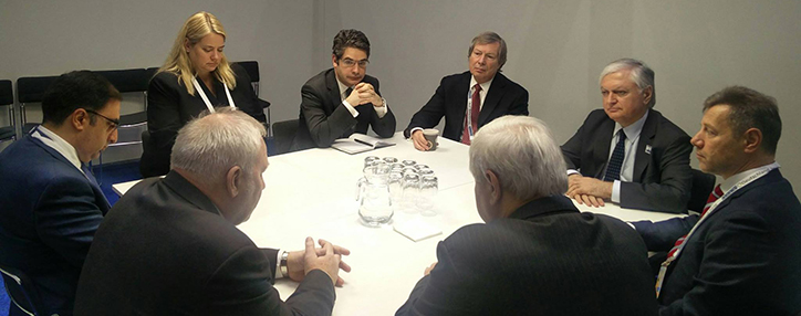 Налбандян: Баку препятствует продвижению переговоров по Карабаху