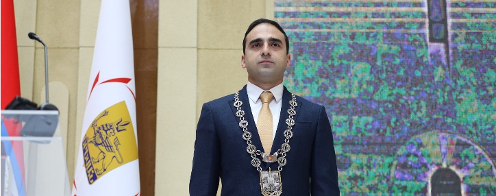 В Ереване прошла церемония инаугурации мэра: Тигран Авинян вступил в должность